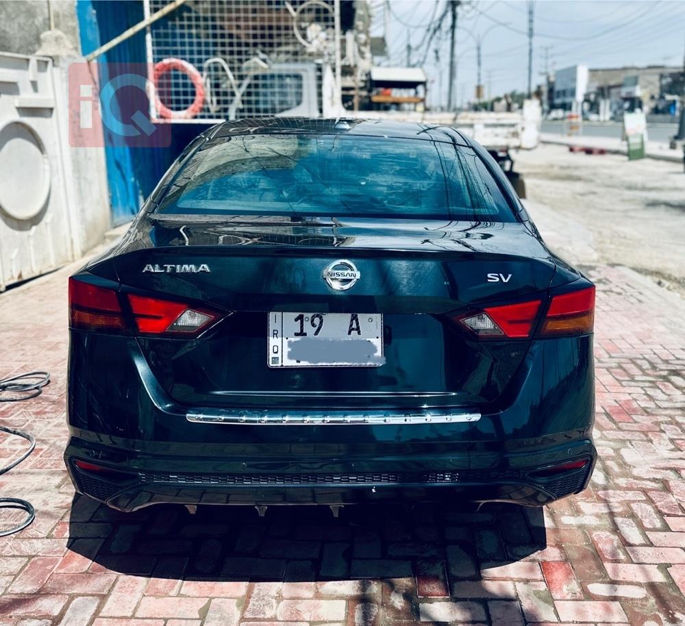 نيسان ألتيما